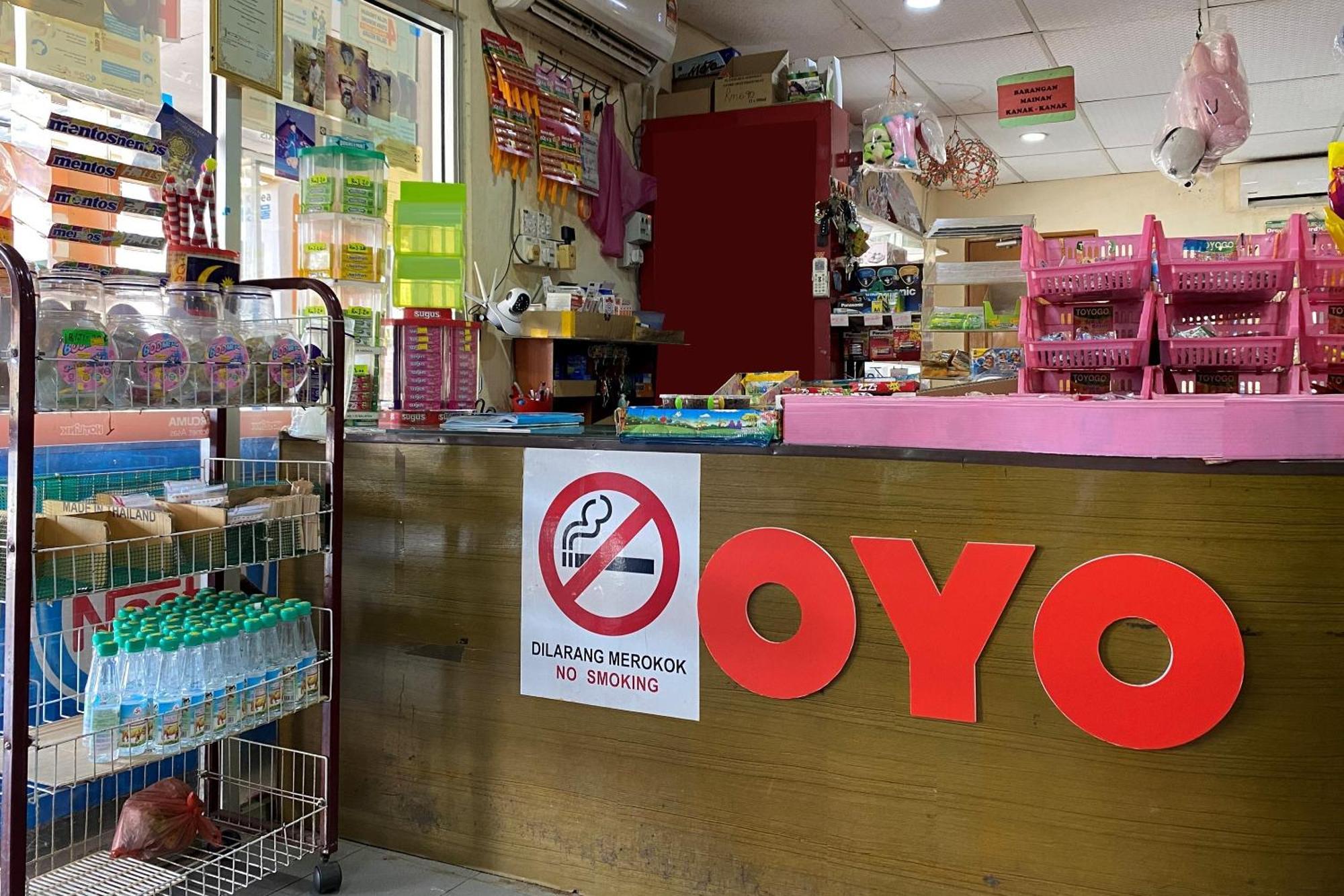 Oyo 90205 Bayu Sintok Motel 창룬 외부 사진