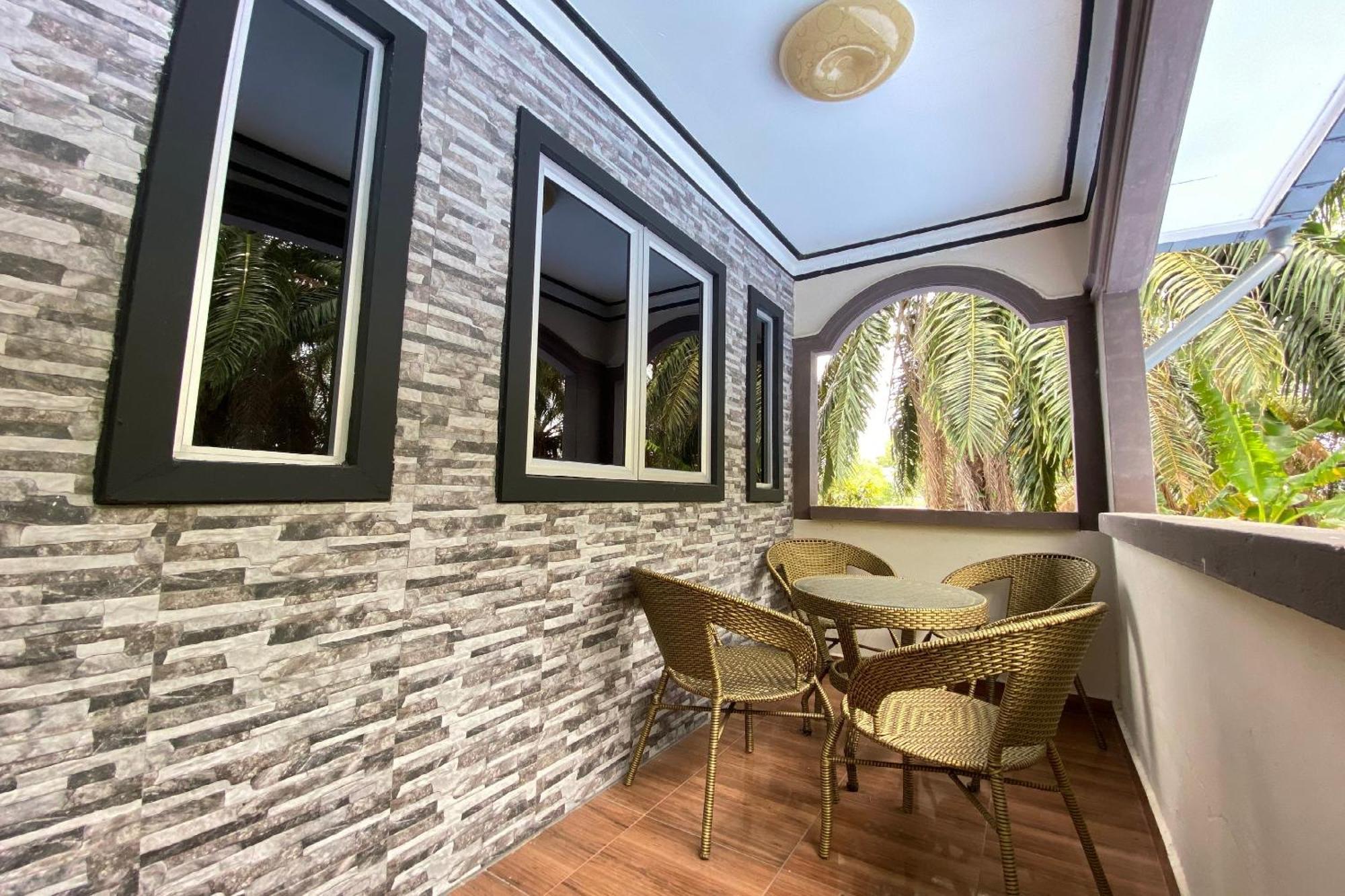 Oyo 90205 Bayu Sintok Motel 창룬 외부 사진