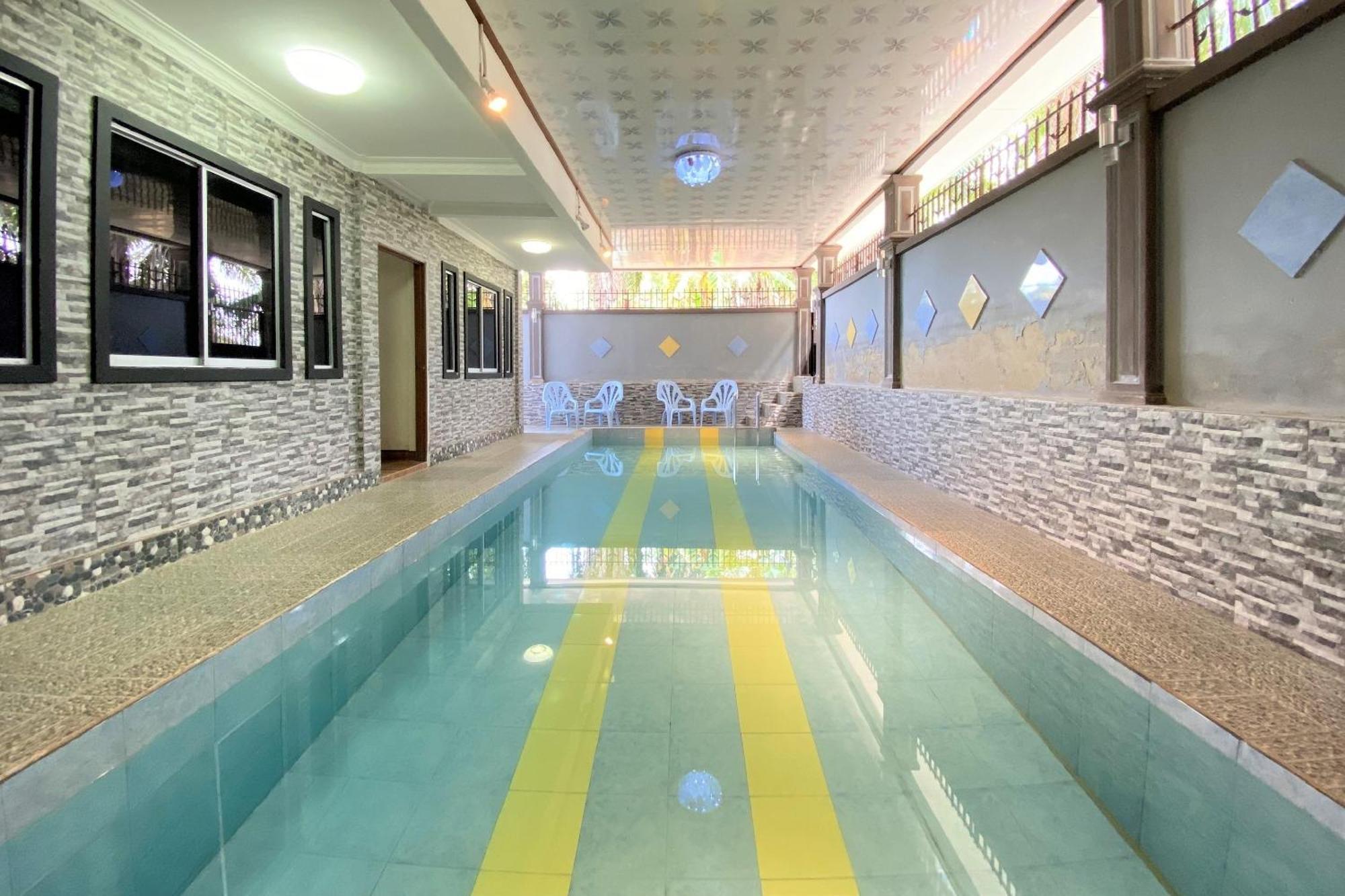 Oyo 90205 Bayu Sintok Motel 창룬 외부 사진