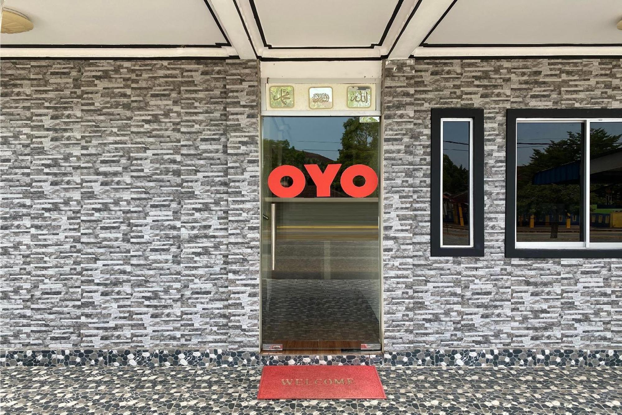 Oyo 90205 Bayu Sintok Motel 창룬 외부 사진